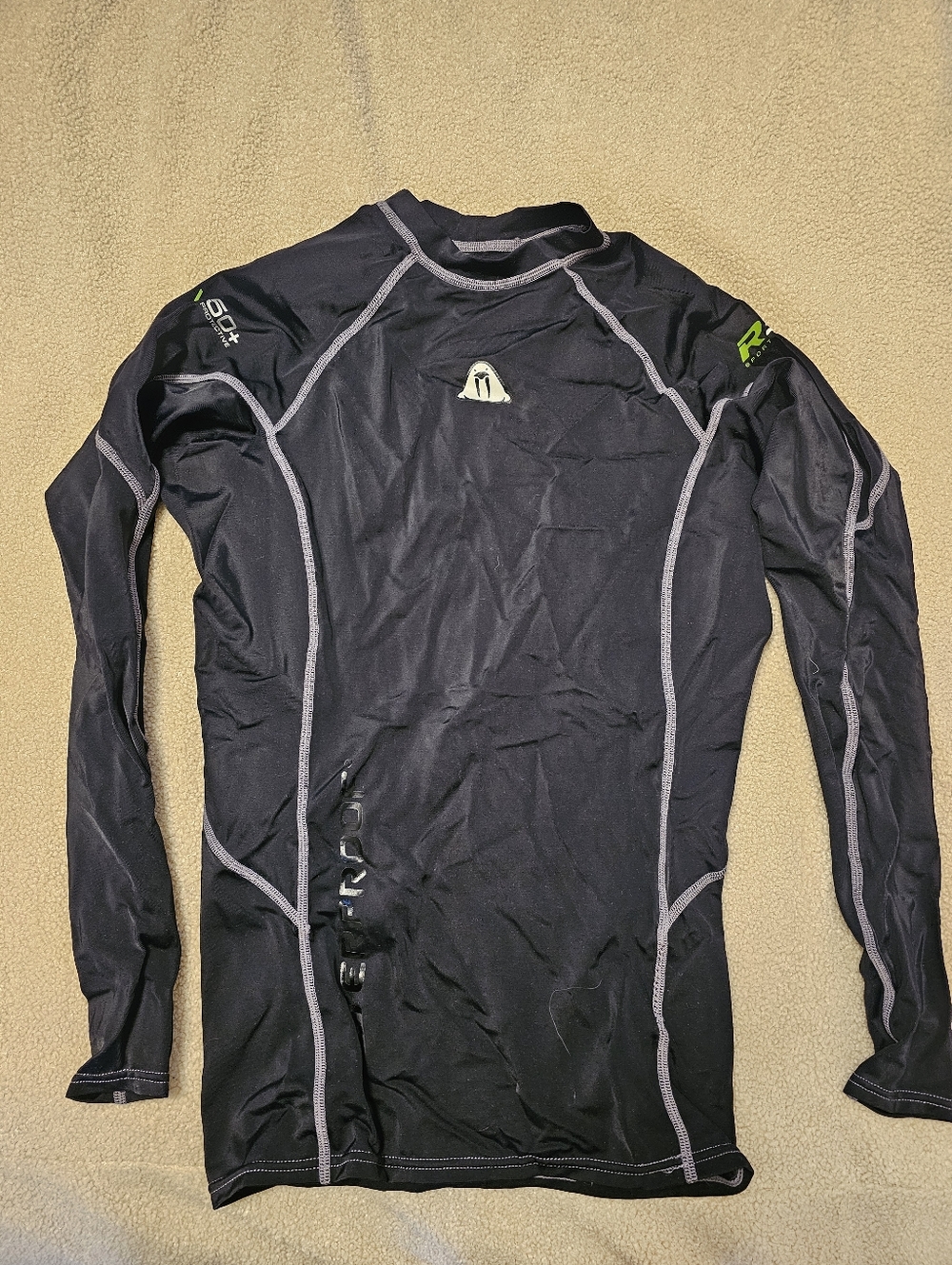 Brand New Waterproof R30 Sport Long Sleeve Rashguard Swim Shirt Women's Medium